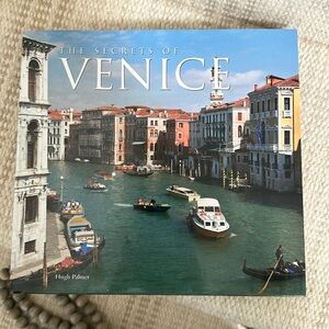 The secrets of Venice, coffee table book